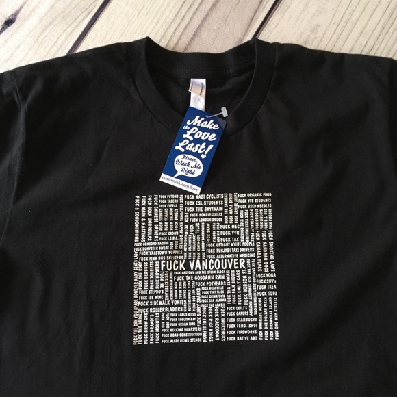 ★SOLD★Vancouver Funny T-shirt - Picture 3 of 4